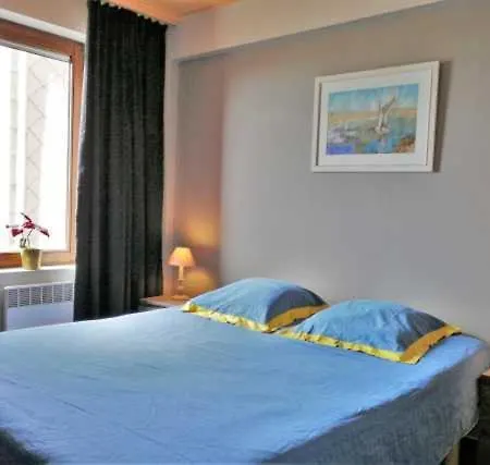 Met Zeezicht Max 6 P *