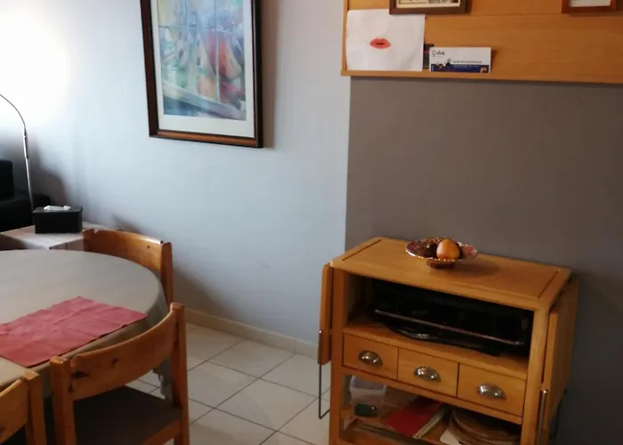 Met Zeezicht Max 6 P Apartment